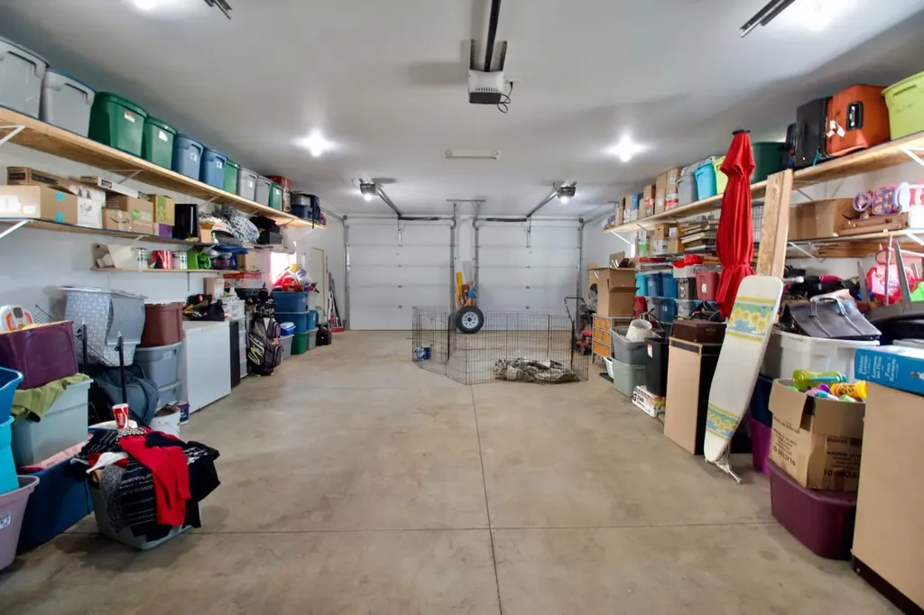 327 3 Street Hays AB T0K 1B0