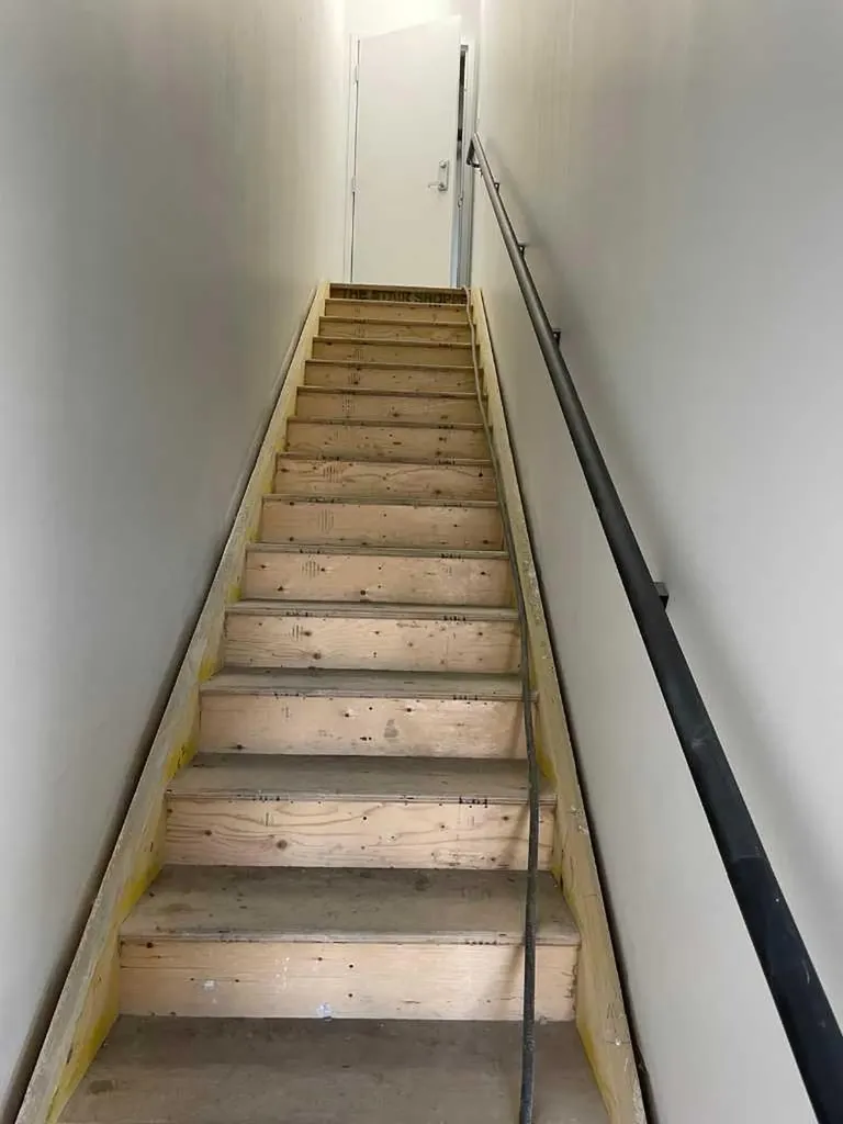 1209 38 Avenue NE Calgary AB T2E 6M2