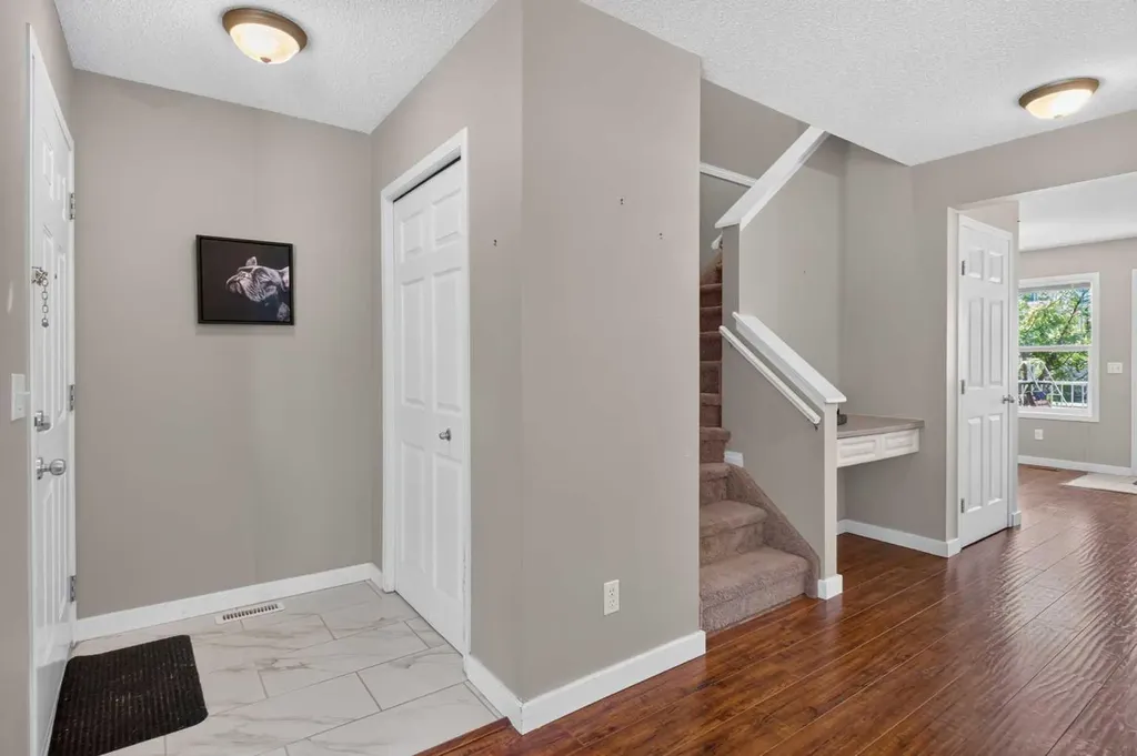 118 Royal Birch Villas NW Calgary AB T3G 5V2