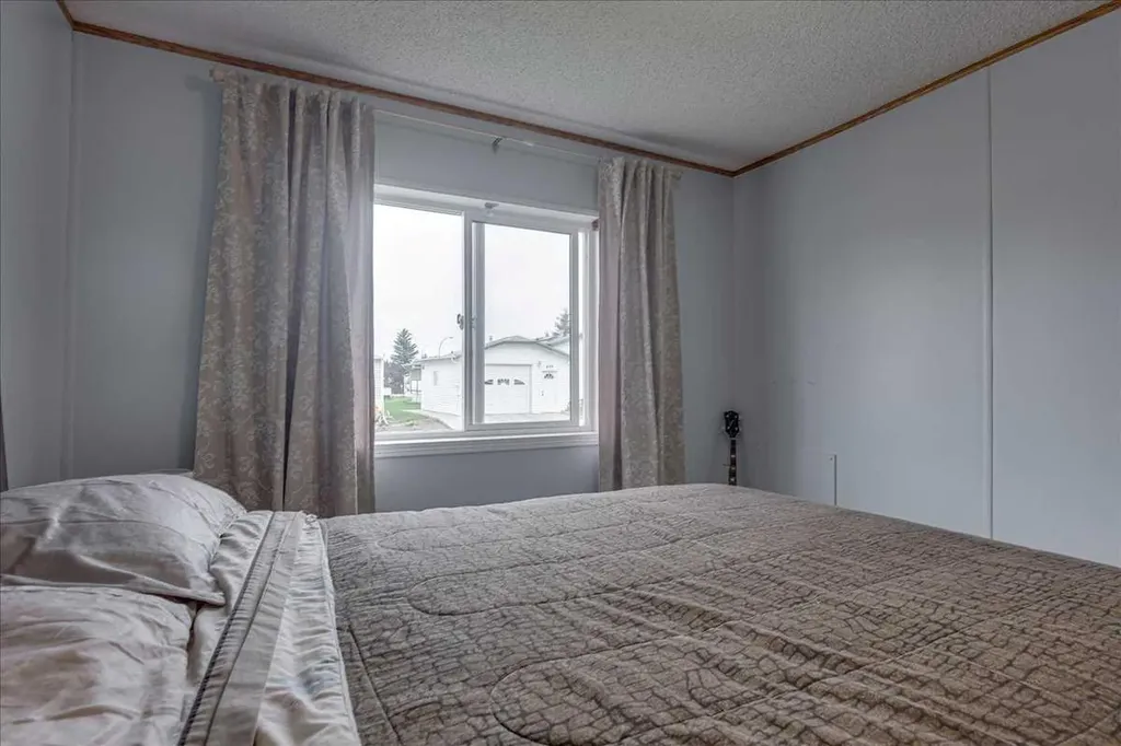37543 England Way Rural Red Deer County AB T4S 2C3