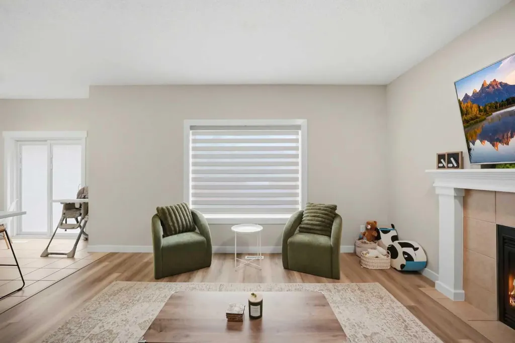 793 Luxstone Landing SW Airdrie AB T4B 3K9