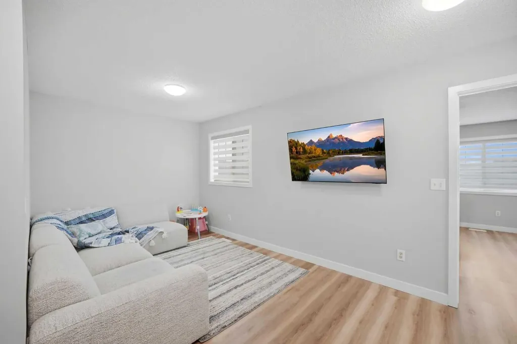793 Luxstone Landing SW Airdrie AB T4B 3K9