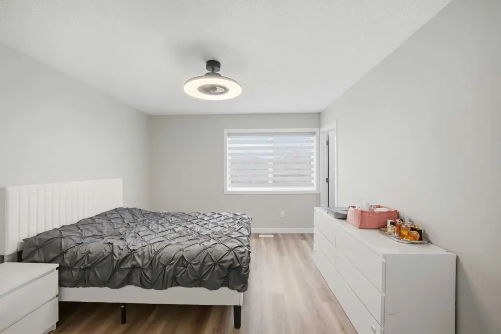 793 Luxstone Landing SW Airdrie AB T4B 3K9