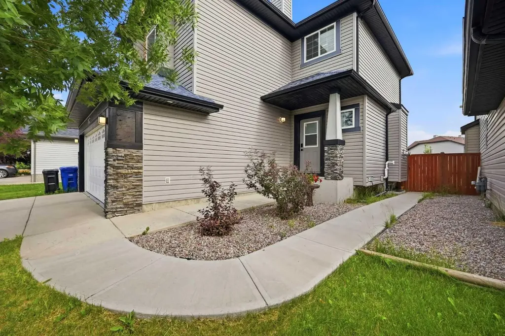 793 Luxstone Landing SW Airdrie AB T4B 3K9