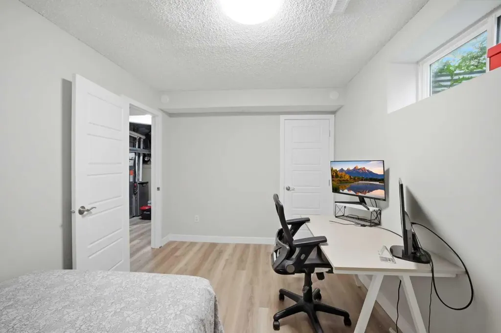 793 Luxstone Landing SW Airdrie AB T4B 3K9