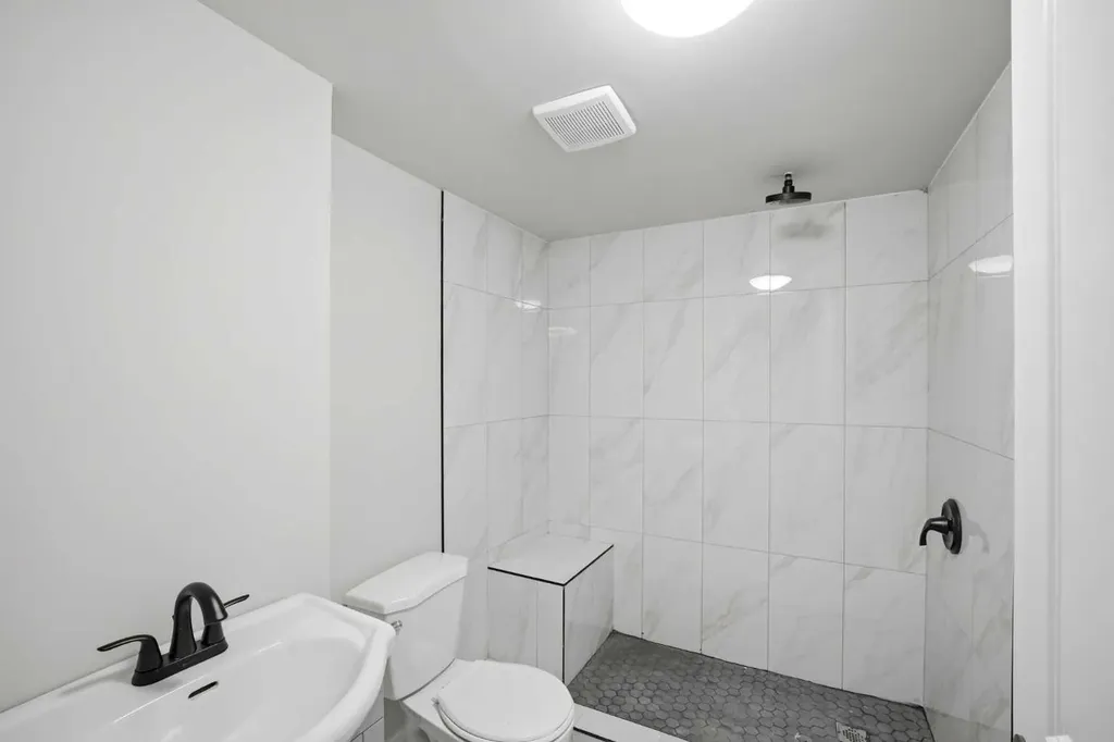 793 Luxstone Landing SW Airdrie AB T4B 3K9