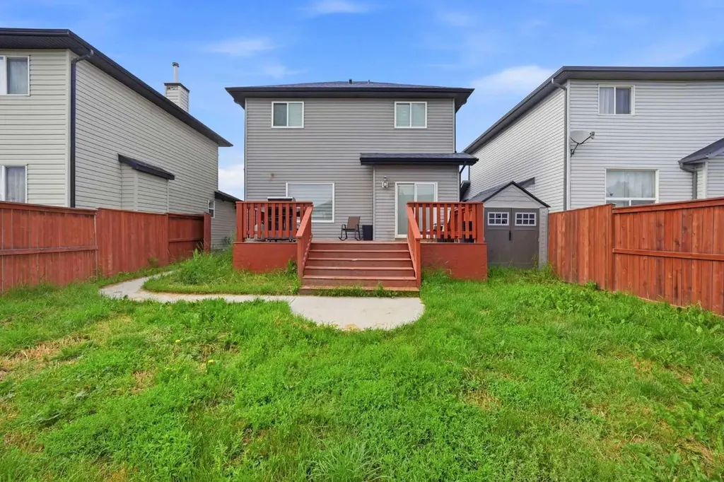 793 Luxstone Landing SW Airdrie AB T4B 3K9