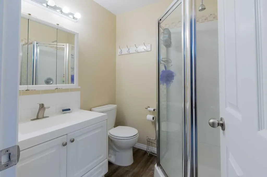 160 Heritage Boulevard W Lethbridge AB T1K 6X1