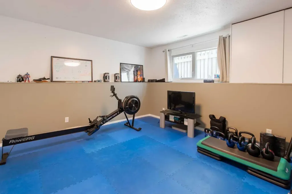 160 Heritage Boulevard W Lethbridge AB T1K 6X1