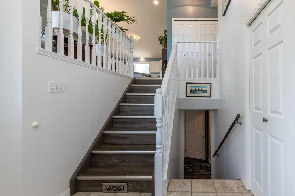 160 Heritage Boulevard W Lethbridge AB T1K 6X1