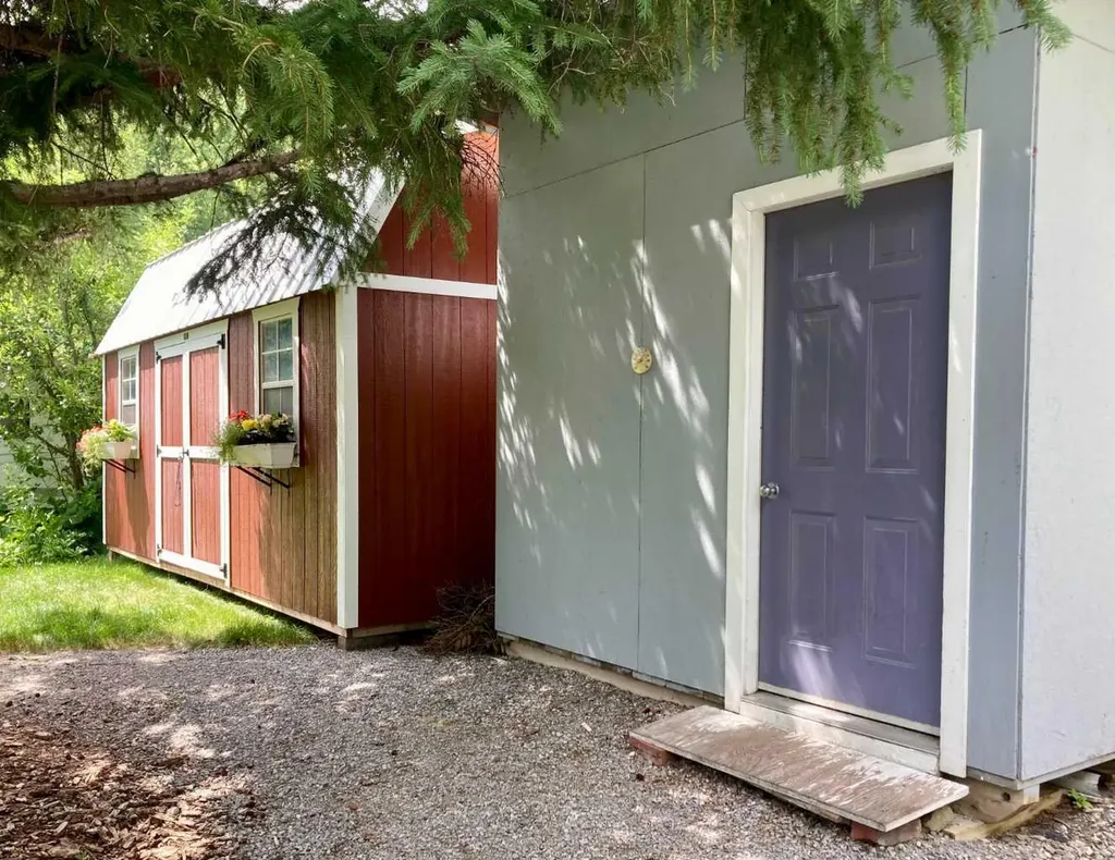 22914 6 Avenue E Hillcrest AB T0K 1C0