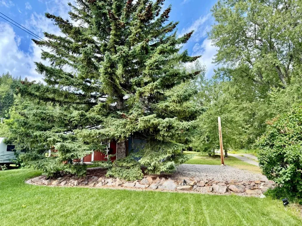 22914 6 Avenue E Hillcrest AB T0K 1C0