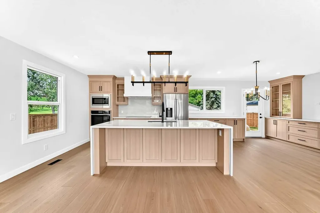 1204 Lake Sylvan Drive SE Calgary AB T2J3C8