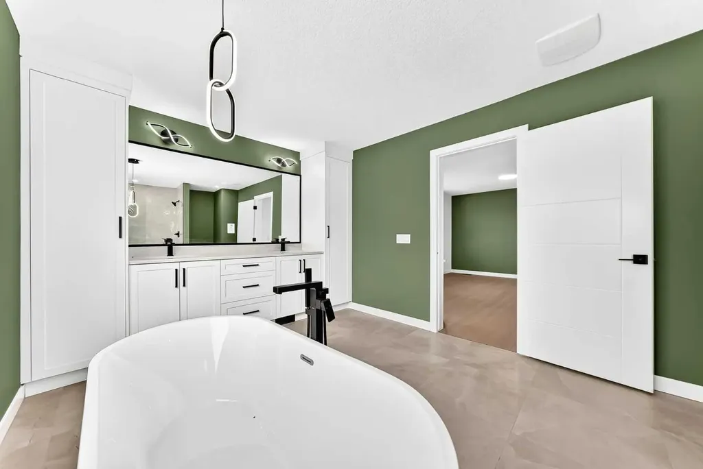 1204 Lake Sylvan Drive SE Calgary AB T2J3C8