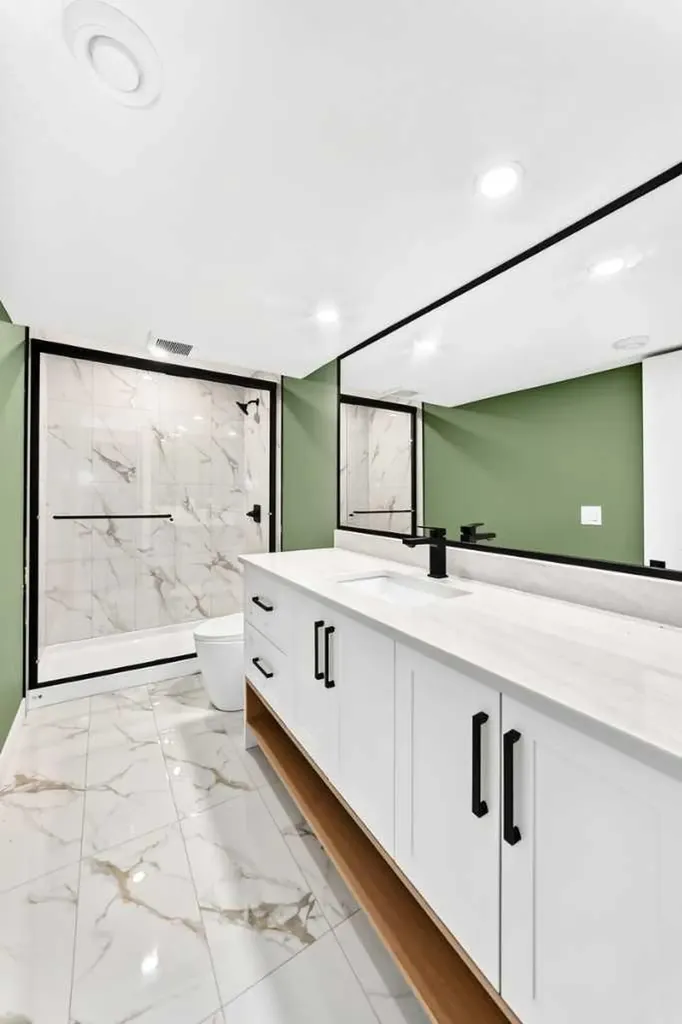 1204 Lake Sylvan Drive SE Calgary AB T2J3C8