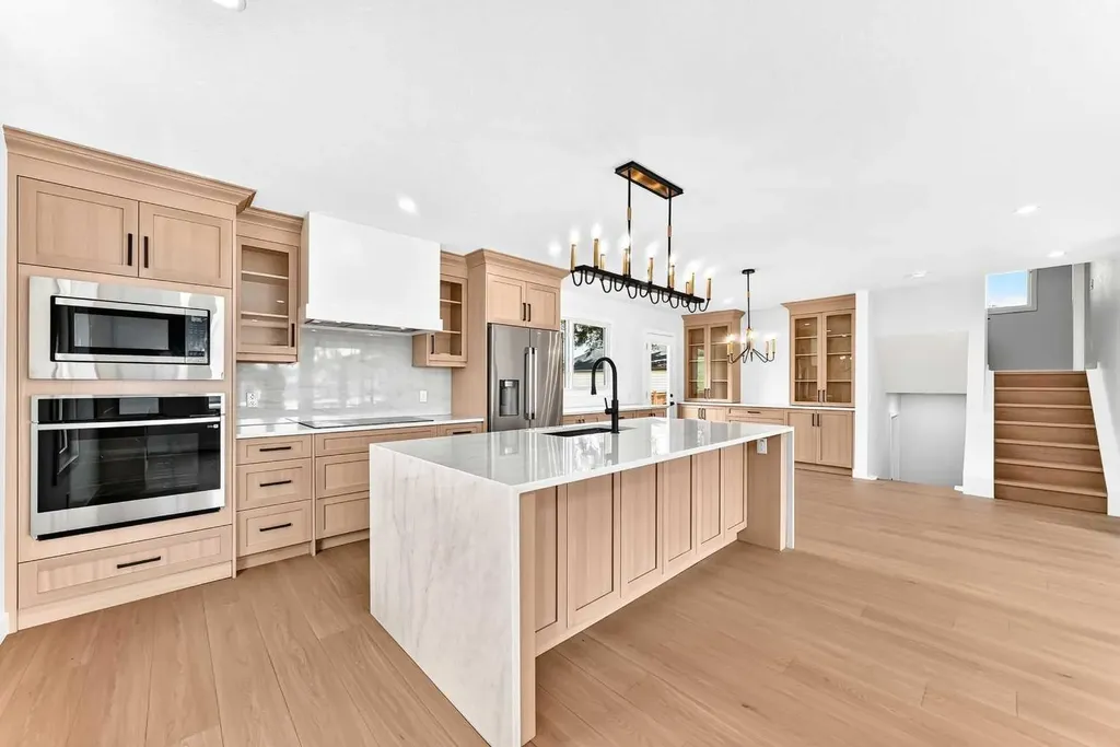 1204 Lake Sylvan Drive SE Calgary AB T2J3C8