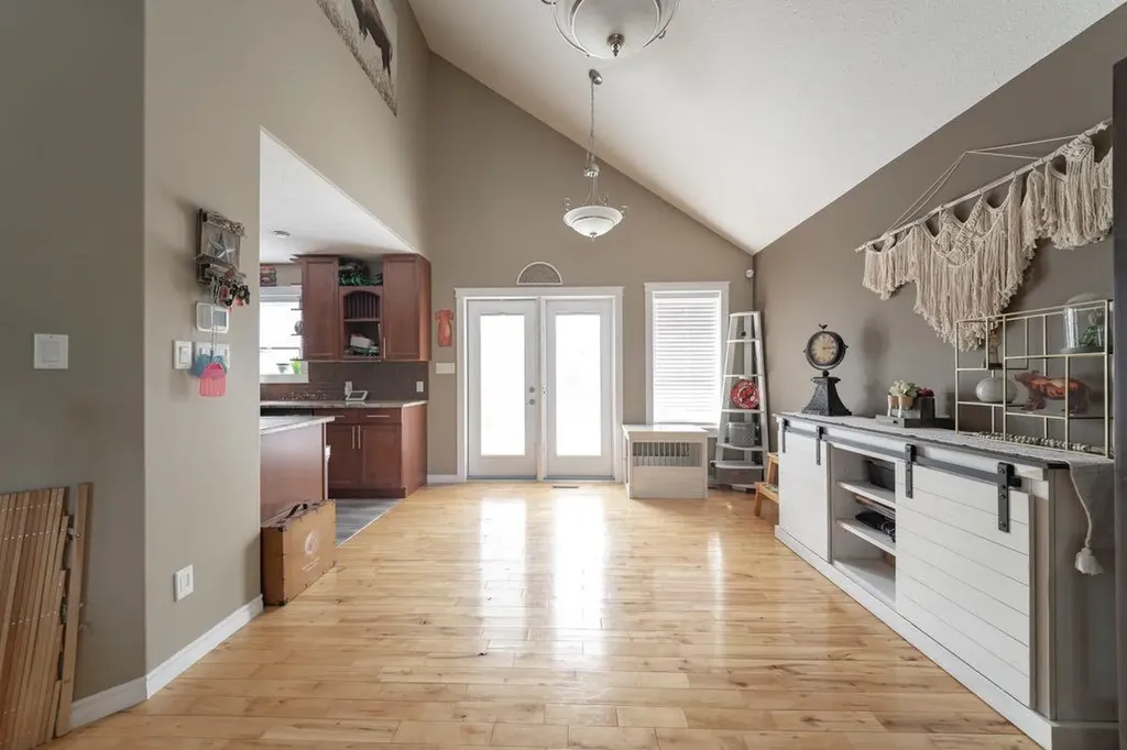 141 Wilson Drive Fort Mcmurray AB T9H 5P6