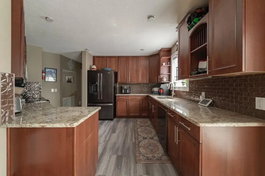 141 Wilson Drive Fort Mcmurray AB T9H 5P6