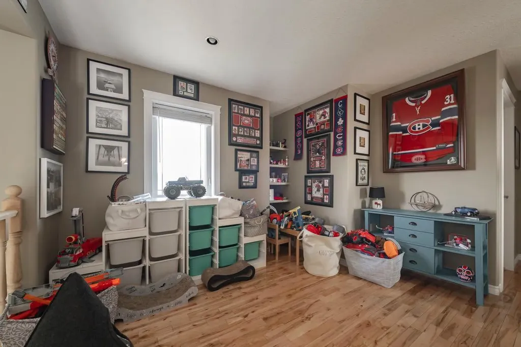 141 Wilson Drive Fort Mcmurray AB T9H 5P6