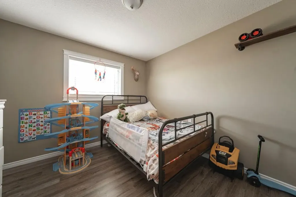 141 Wilson Drive Fort Mcmurray AB T9H 5P6