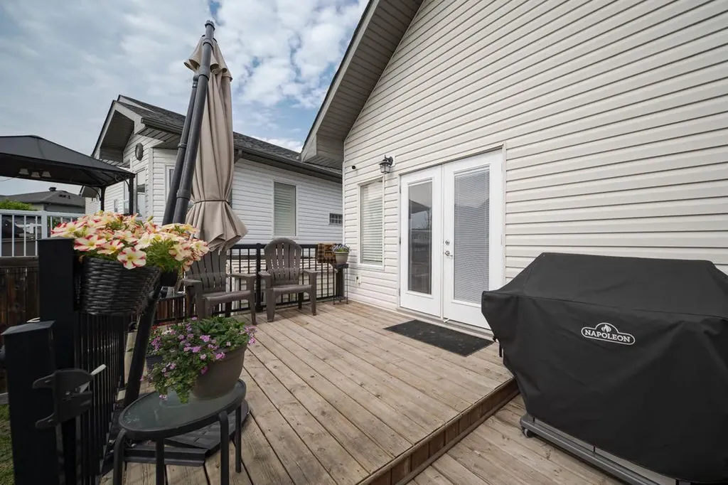 141 Wilson Drive Fort Mcmurray AB T9H 5P6