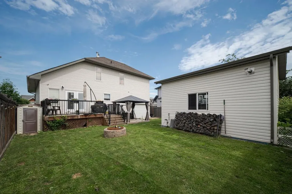 141 Wilson Drive Fort Mcmurray AB T9H 5P6