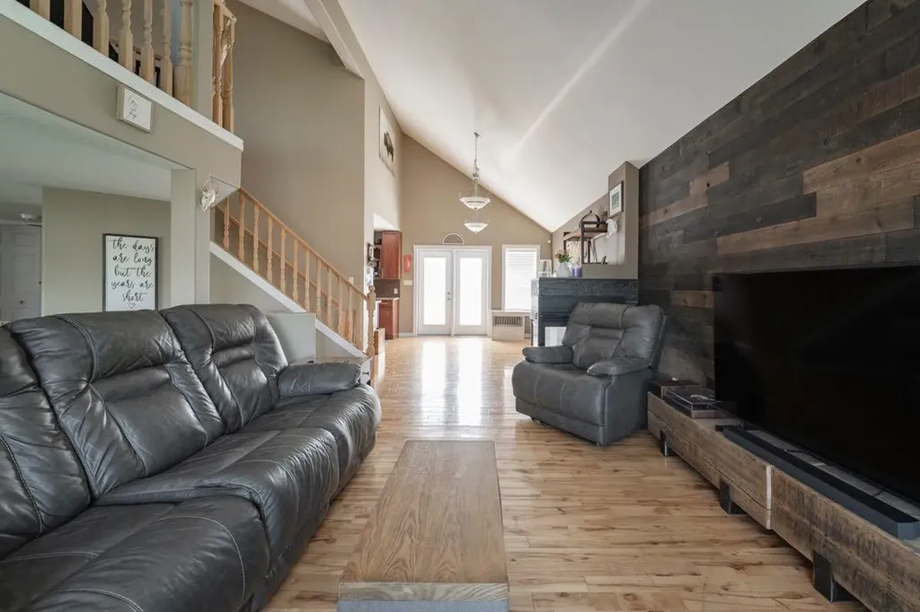 141 Wilson Drive Fort Mcmurray AB T9H 5P6