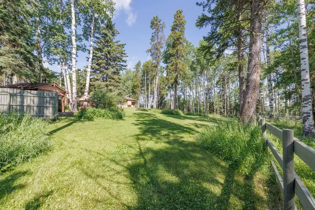320070 163 Avenue W Rural Foothills County AB T0L 1W4