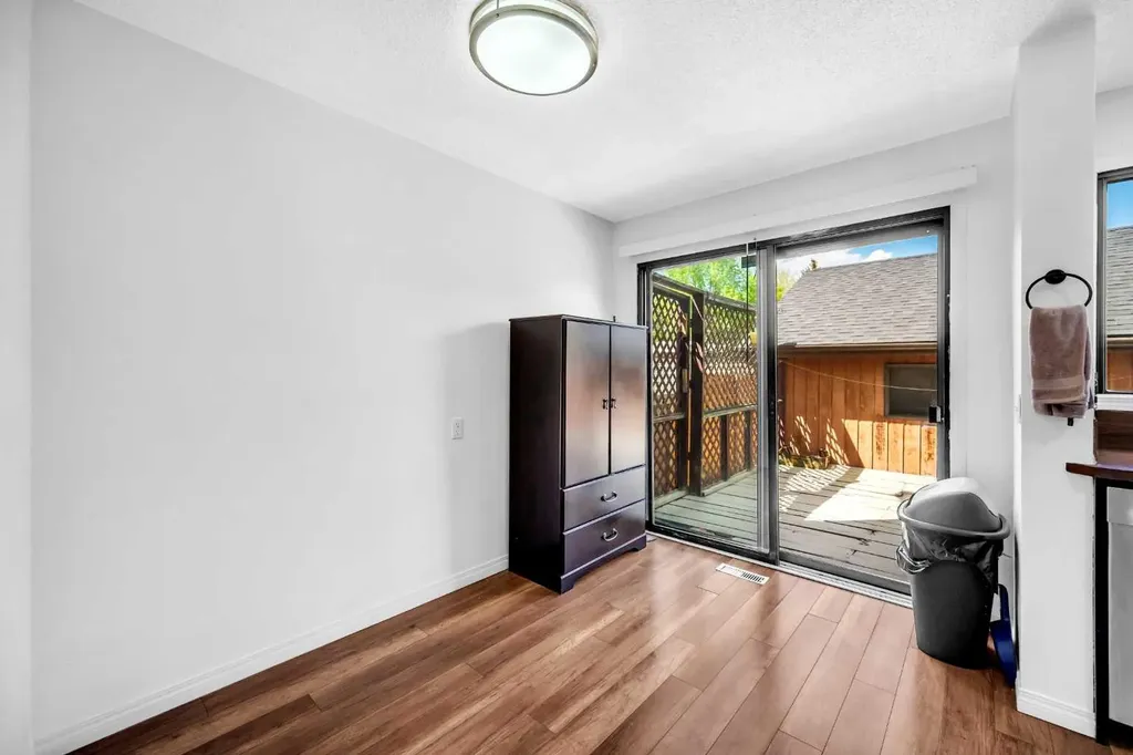 54 Templegreen Road NE Calgary AB T1Y 4Y8