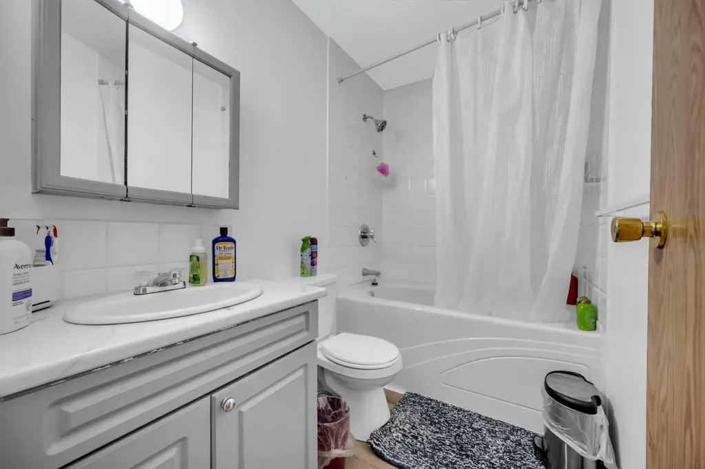 54 Templegreen Road NE Calgary AB T1Y 4Y8