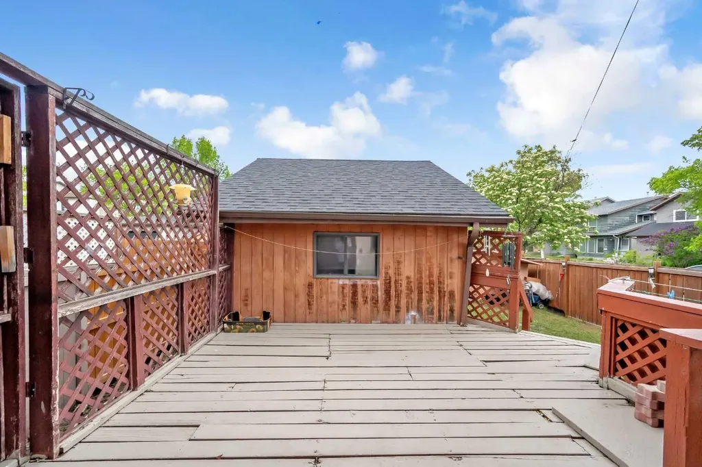 54 Templegreen Road NE Calgary AB T1Y 4Y8