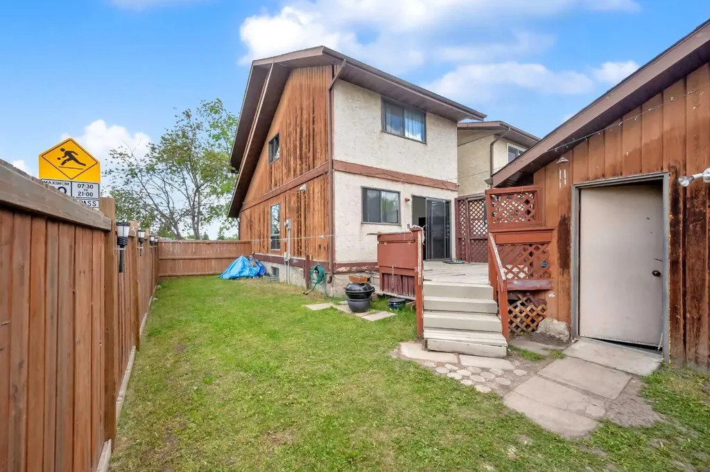 54 Templegreen Road NE Calgary AB T1Y 4Y8