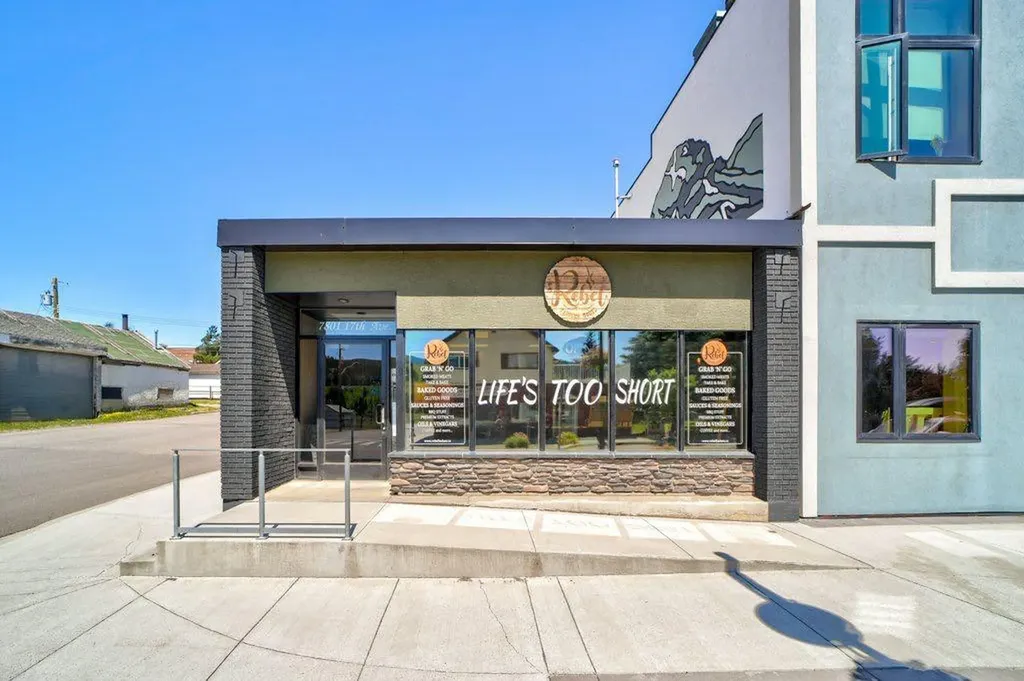 7801 17 Avenue Coleman AB T0K 0M0