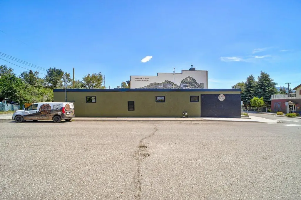 7801 17 Avenue Coleman AB T0K 0M0