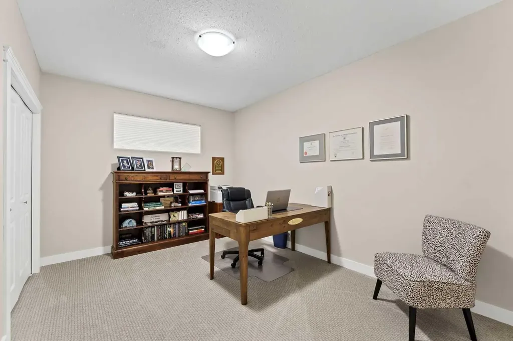 78 Sundance Road SW Medicine Hat AB T1B 4V1