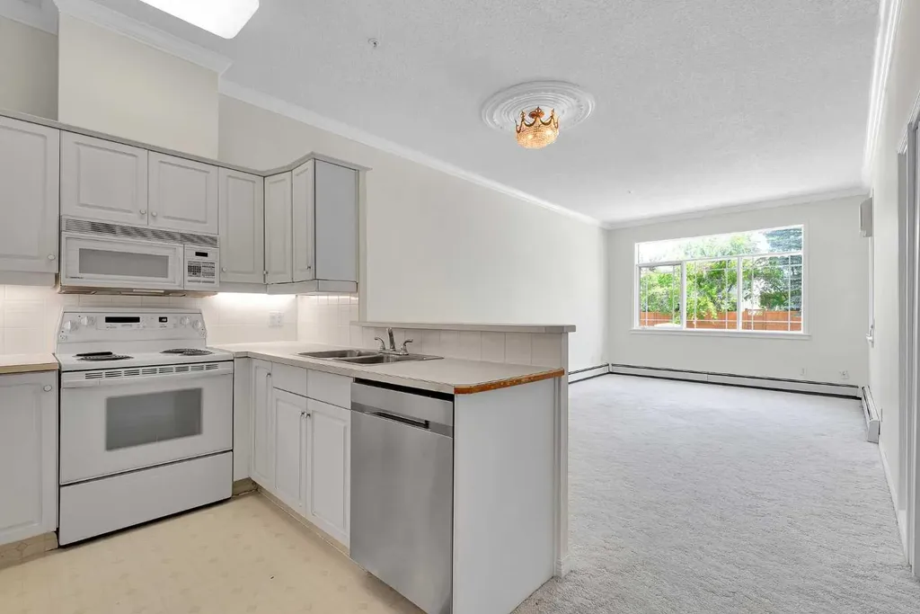 9449 19 Street SW Calgary AB T2V 5J8