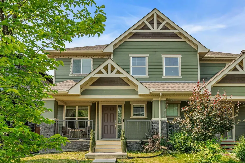 1444 Legacy Circle SE Calgary AB T2X 2J4