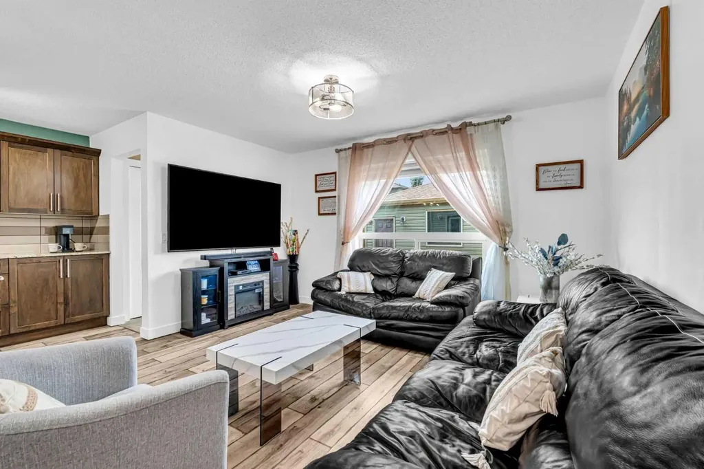 1444 Legacy Circle SE Calgary AB T2X 2J4