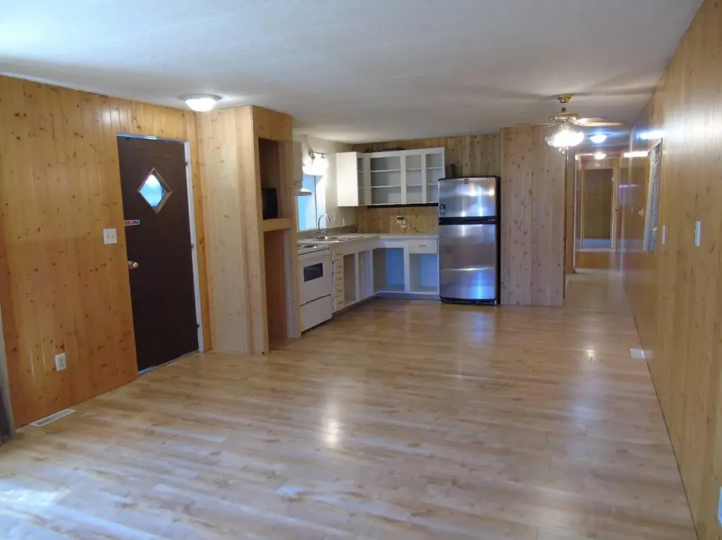 812 6th Avenue SW Slave Lake AB T0G 2A4