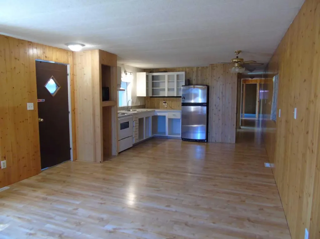812 6th Avenue SW Slave Lake AB T0G 2A4
