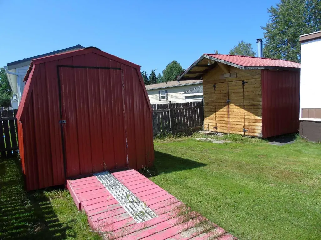 812 6th Avenue SW Slave Lake AB T0G 2A4