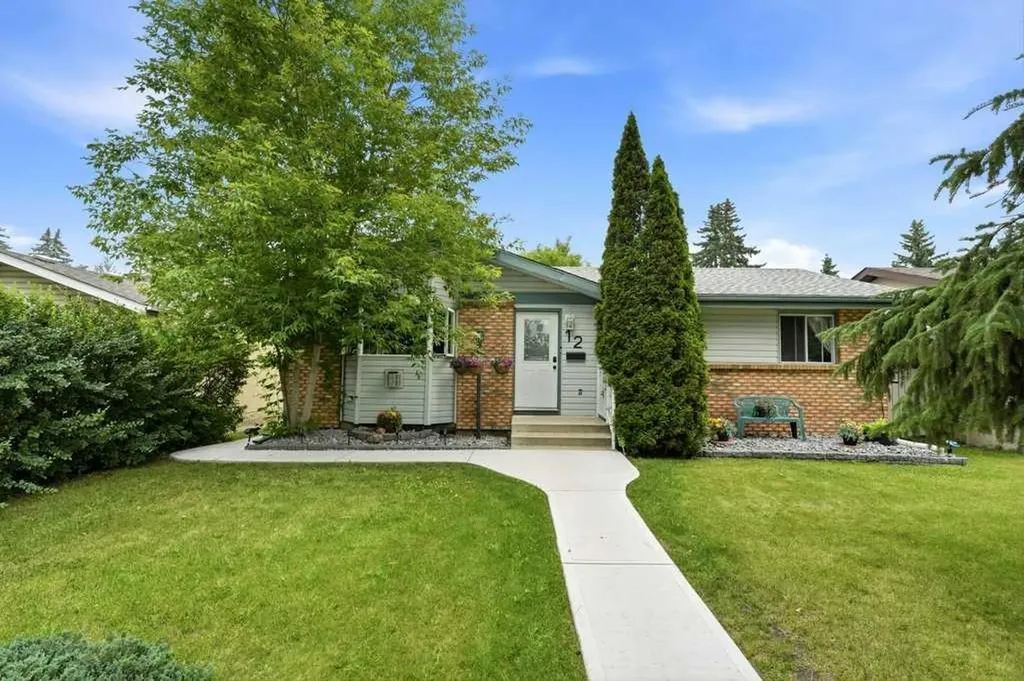 12 Anders Street Red Deer AB T4R 1B8