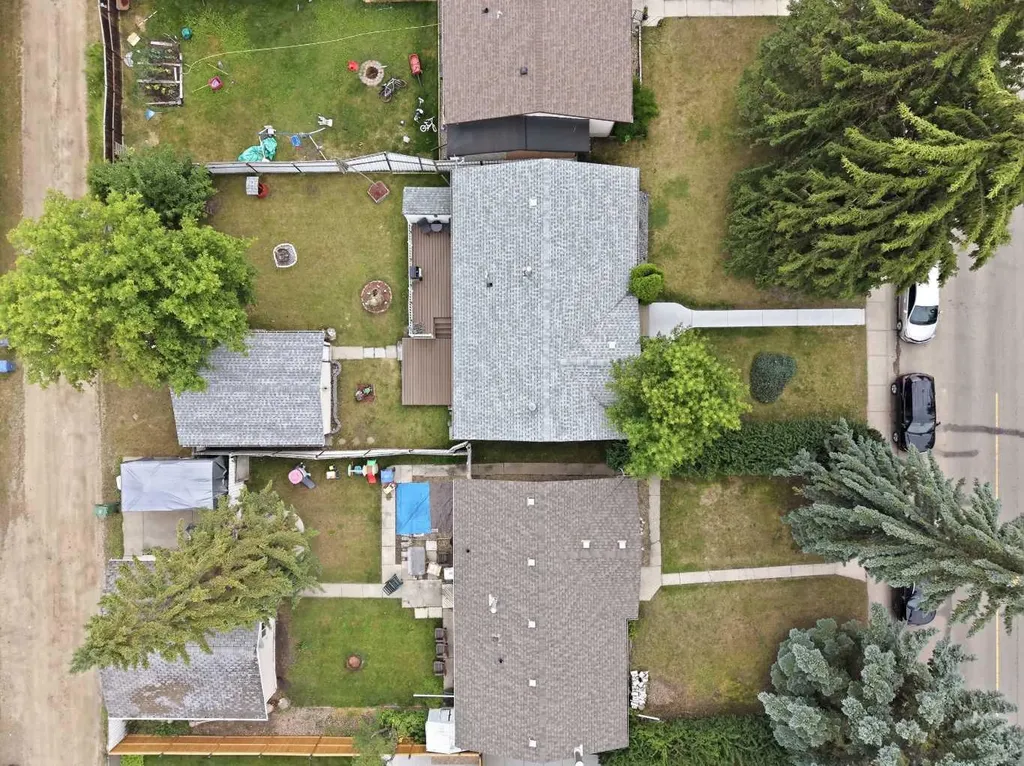 12 Anders Street Red Deer AB T4R 1B8