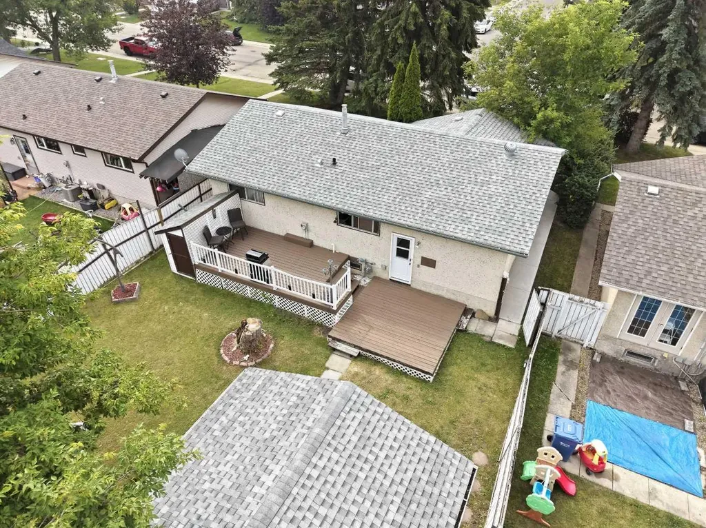 12 Anders Street Red Deer AB T4R 1B8