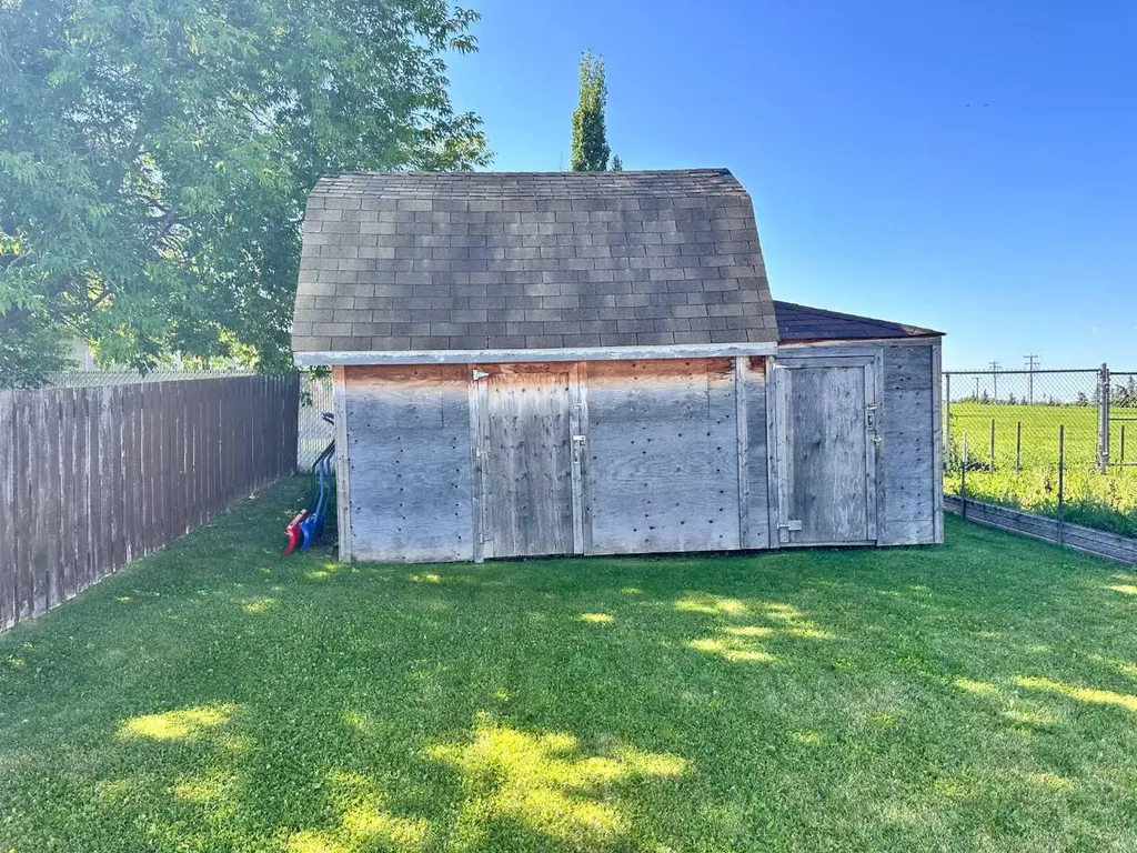 9309 93 Avenue Lac La Biche AB T0A2C0