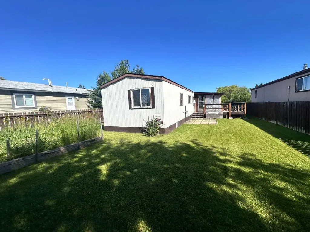 9309 93 Avenue Lac La Biche AB T0A2C0