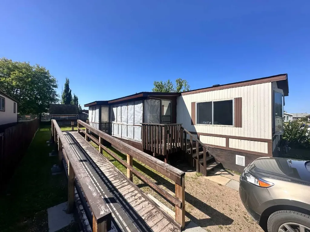 9309 93 Avenue Lac La Biche AB T0A2C0