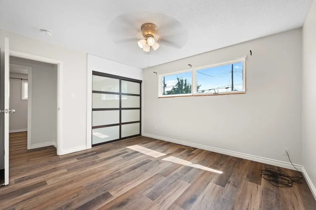 5607 43 Street Lloydminster AB T9V 0A5
