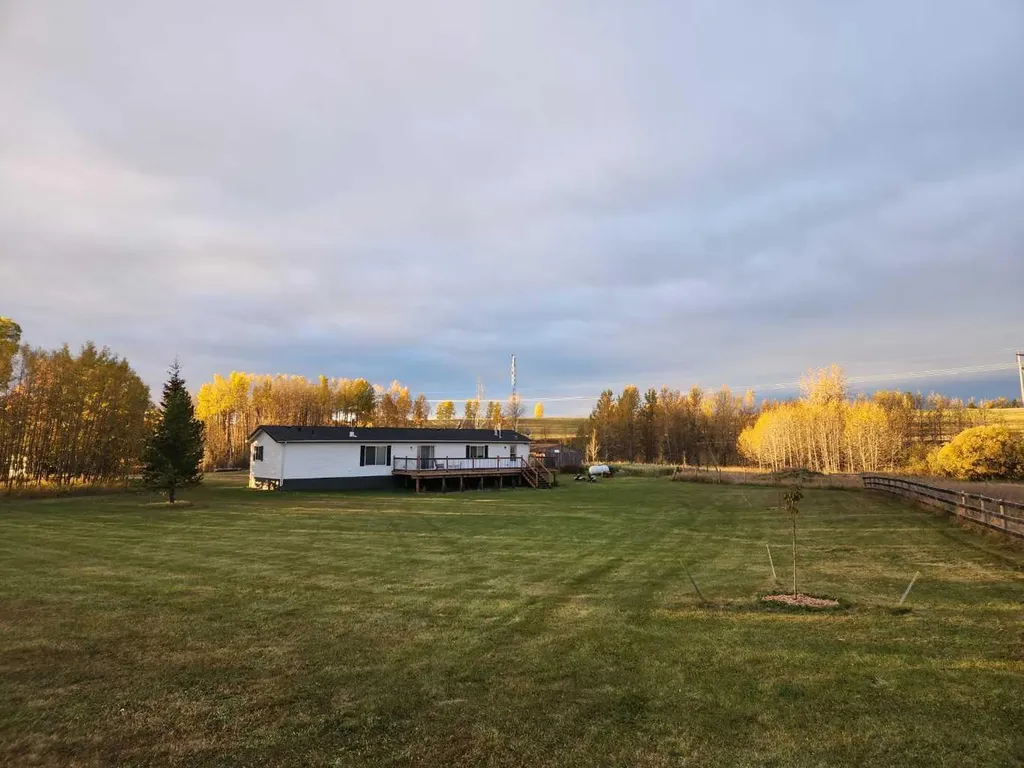 33560 Range Road 53 Rural Mountain View County AB T0M1X0
