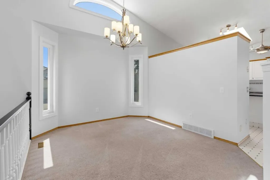 58 Mountain Park Drive SE Calgary AB T2Z 1P4